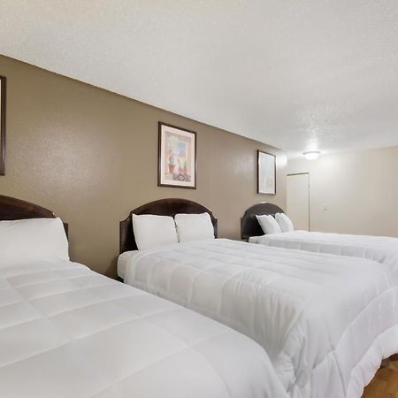 Americas Best Value Inn Woodward At 8Th St Екстер'єр фото
