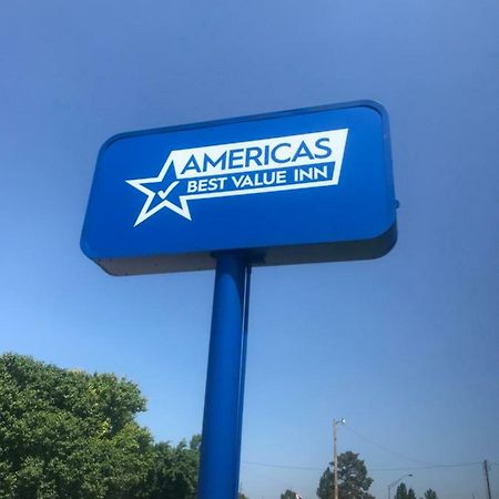 Americas Best Value Inn Woodward At 8Th St Екстер'єр фото